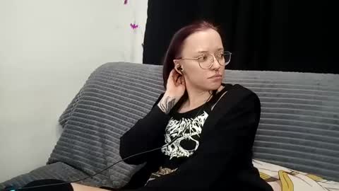 Snapshot of aelita_night chatting on March 5, 4:57 pm aelita_night online show from March 5, 4:57 pm