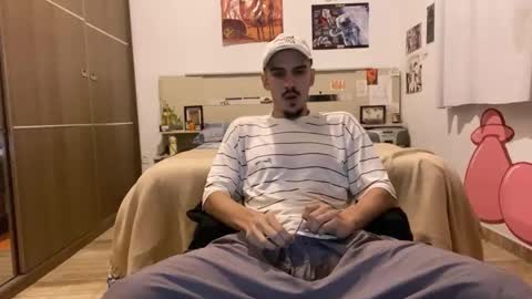 Snapshot of aelucius chatting on September 27, 3:15 am Luci online show from September 27, 3:15 am