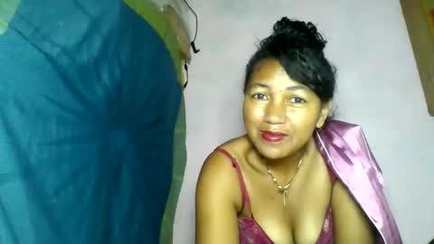 aelyaa online show from June 9, 7:08 am