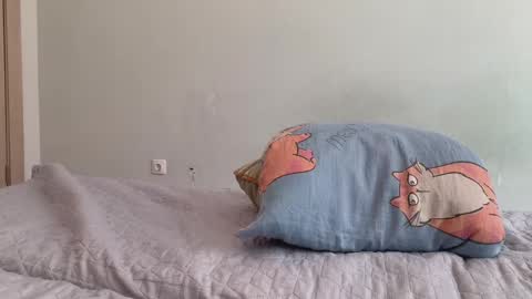 aestheticbull online show from February 19, 12:55 pm