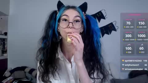 Snapshot of afina_blessyou chatting on February 9, 8:45 pm Afina online show from February 9, 8:45 pm