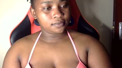 Snapshot of african001 chatting on October 8, 1:46 am stella online show from October 8, 1:46 am