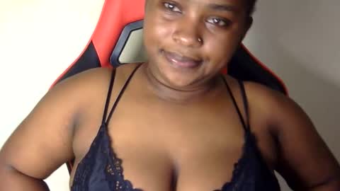 Snapshot of african001 chatting on October 12, 2:15 am stella online show from October 12, 2:15 am