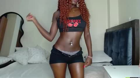 Mia online show from March 27, 1:45 pm