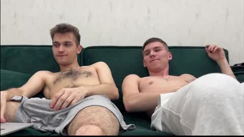 Mark online show from April 8, 7:50 pm