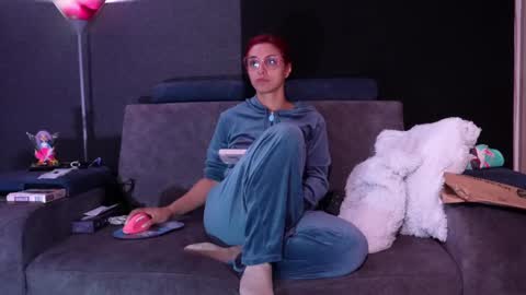 Snapshot of agatacollinsss chatting on September 18, 7:01 am Agata Collinss online show from September 18, 7:01 am