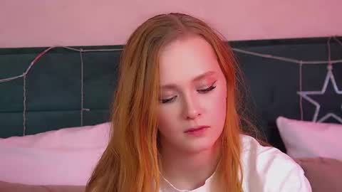 AgataFoxley online show from December 18, 8:48 pm