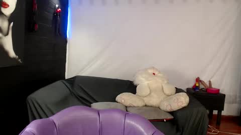 CAROLINA online show from February 22, 3:25 pm