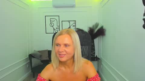 Agatha online show from September 25, 8:05 pm