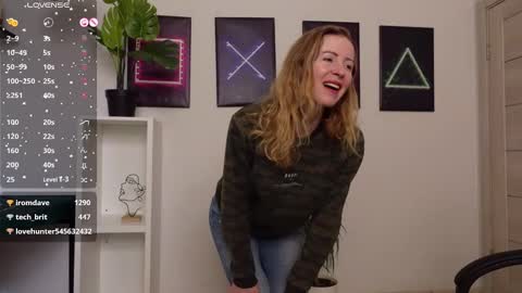 Agelina Lilly Laura online show from February 19, 10:56 am
