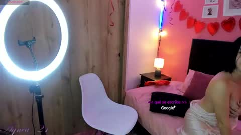 Snapshot of agnes_21 chatting on February 20, 8:14 pm ines online show from February 20, 8:14 pm