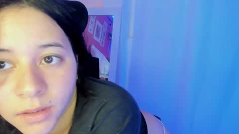 Snapshot of agnes_21 chatting on September 19, 2:43 pm ines online show from September 19, 2:43 pm