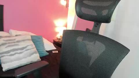 Snapshot of agnes_21 chatting on September 24, 1:40 pm ines online show from September 24, 1:40 pm
