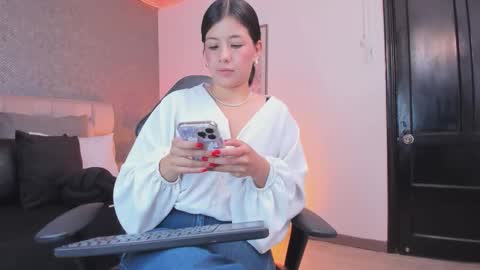 Snapshot of ah_mara chatting on September 19, 12:09 pm Ahmara online show from September 19, 12:09 pm