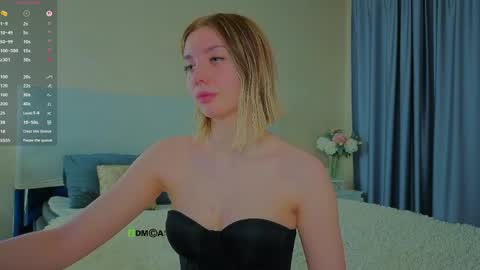 ai__chan online show from April 16, 4:07 pm