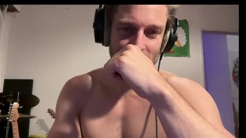 Snapshot of aiasar chatting on February 8, 4:25 am Aiasar online show from February 8, 4:25 am