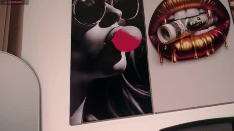 Aida  online show from December 1, 11:19 am