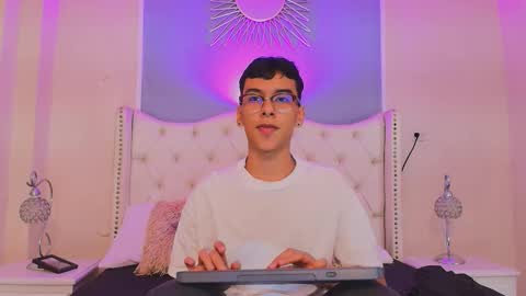 aiden_royce online show from September 13, 8:22 pm