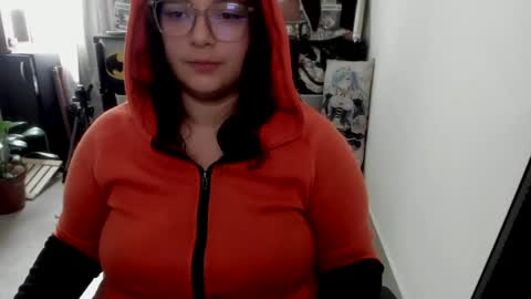 Catalina online show from March 27, 2:07 pm