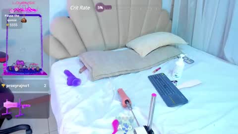 Snapshot of aikolee_ chatting on March 6, 9:03 am AikoLee online show from March 6, 9:03 am