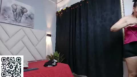 Sun Dreams  online show from June 11, 9:13 pm