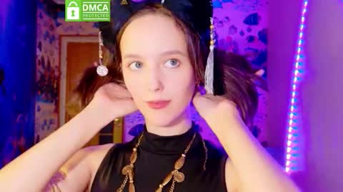 Diva Aira of the Ethereal Fairies online show from February 7, 3:31 am