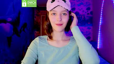 Diva Aira of the Ethereal Fairies online show from February 8, 3:32 am