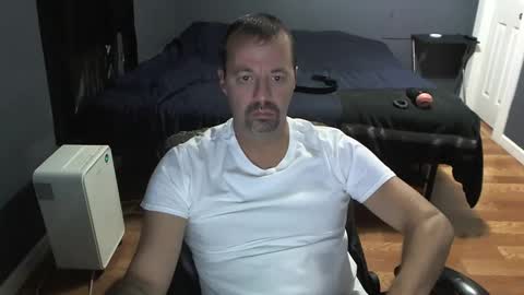 Snapshot of airbornelunsford39 chatting on December 1, 7:38 pm Daddy online show from December 1, 7:38 pm