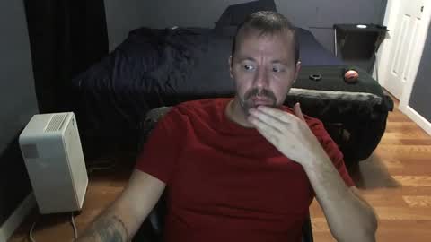 Snapshot of airbornelunsford39 chatting on December 5, 11:01 pm Daddy online show from December 5, 11:01 pm