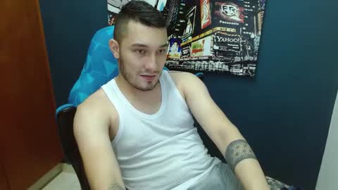 Snapshot of airon_blade chatting on February 5, 10:01 pm A I R O N online show from February 5, 10:01 pm