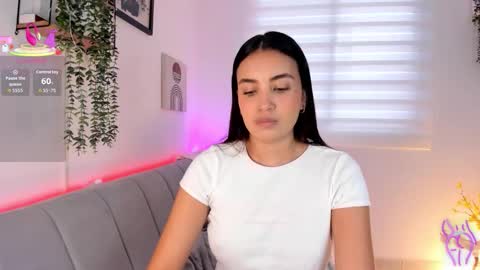 Aisha online show from March 8, 7:40 pm