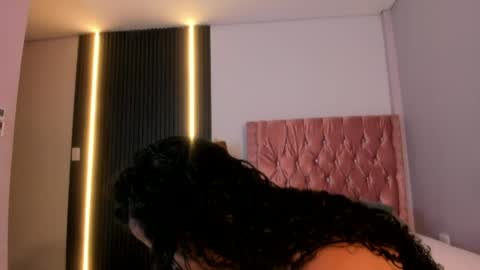 AISHA  MOORE online show from April 23, 7:26 pm