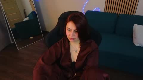 Aisha online show from May 13, 5:11 pm