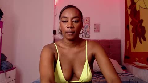 Aisha online show from January 18, 9:35 pm