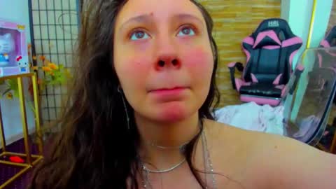 Aisha online show from January 8, 5:46 am