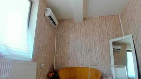 Aisha online show from March 10, 6:38 am