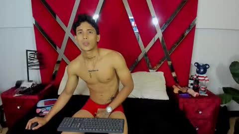 aishaxht online show from April 19, 8:44 pm