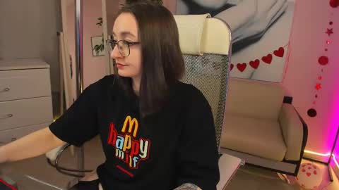 akaheby online show from February 23, 12:05 pm