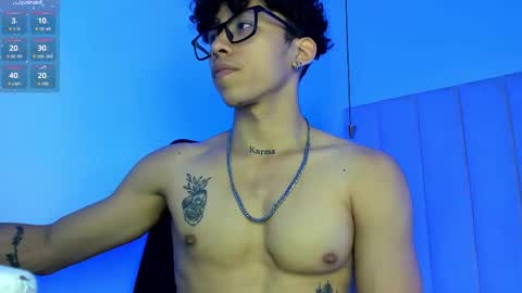 akazaboy online show from March 8, 12:09 pm