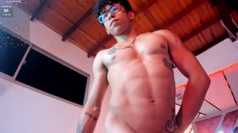 akazaboy online show from March 8, 8:22 am