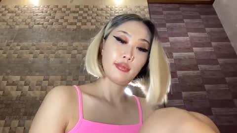 Akemi online show from October 10, 4:46 pm