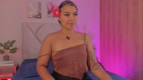 Akenda online show from December 19, 2:23 pm