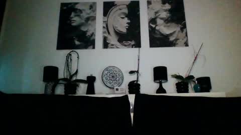 MIHAELA online show from November 10, 6:10 pm