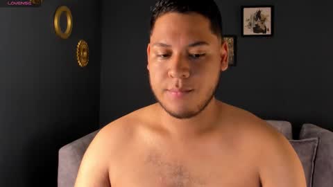 Akoon online show from March 5, 7:01 pm