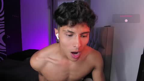 Snapshot of ala_ha_ chatting on October 15, 10:32 pm Ander uwu online show from October 15, 10:32 pm