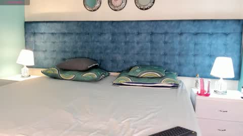 Alahiacardona online show from December 19, 1:39 pm