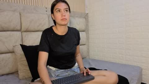 alahiasweet1 online show from April 13, 11:36 am