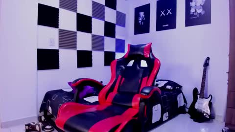 Alan Boy online show from January 5, 5:27 pm