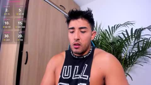 Snapshot of alan_greek_1 chatting on October 19, 10:47 pm Alan greek online show from October 19, 10:47 pm