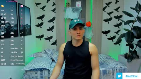 Alan  Kevin can we reach 100 thumbs up please guys  online show from October 6, 6:59 pm